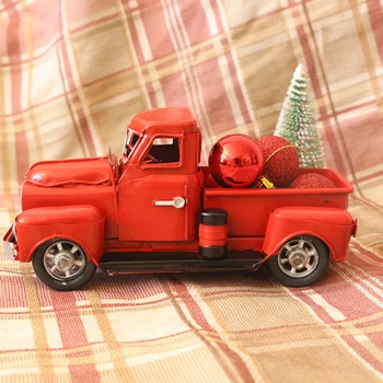 Vintage Red Metalo Sunkvežimis Automobilio Modelį Žaislas su Nuimamais Kalėdų Ornamentu Namų Kalėdų Vakarėlį Stalo Dekoracijos Kalėdų Dovanos