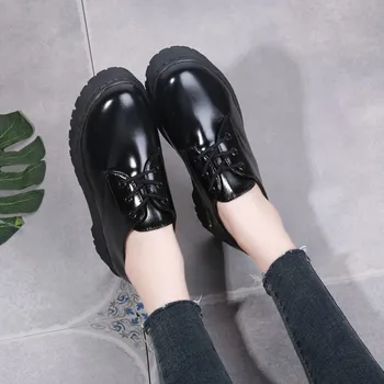 Klasikinis paprastas mažas odos batai mados stilius storio apačioje suvarstomi laisvalaikio bateliai tendencija moterų batai zapatos de mujer Z15-45