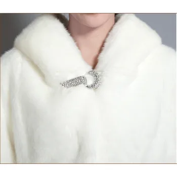 Faux kailių paltai moterims balta juoda S-3XL plius dydis viršūnes 2019 žiemos korėjos ilgomis rankovėmis su gobtuvu šiluma mados dirbtiniais kailiais striukės JD688